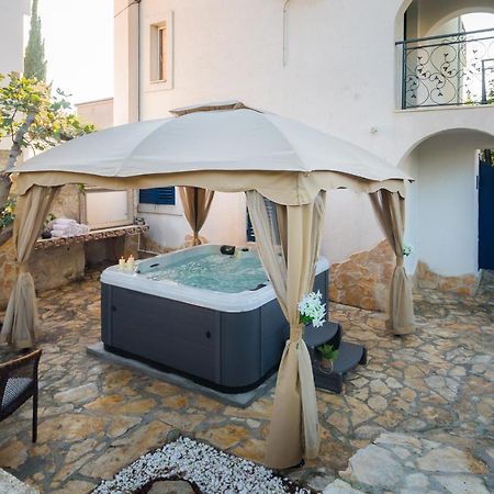 Villa Em Trogir Exterior photo