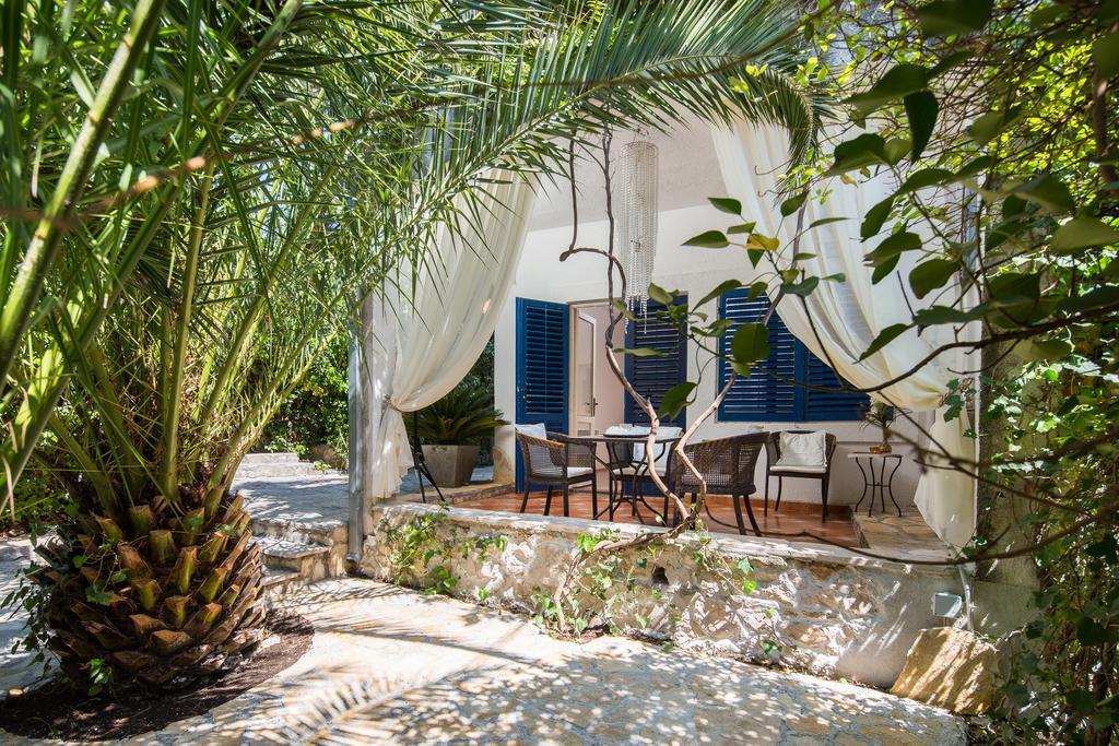 Villa Em Trogir Exterior photo